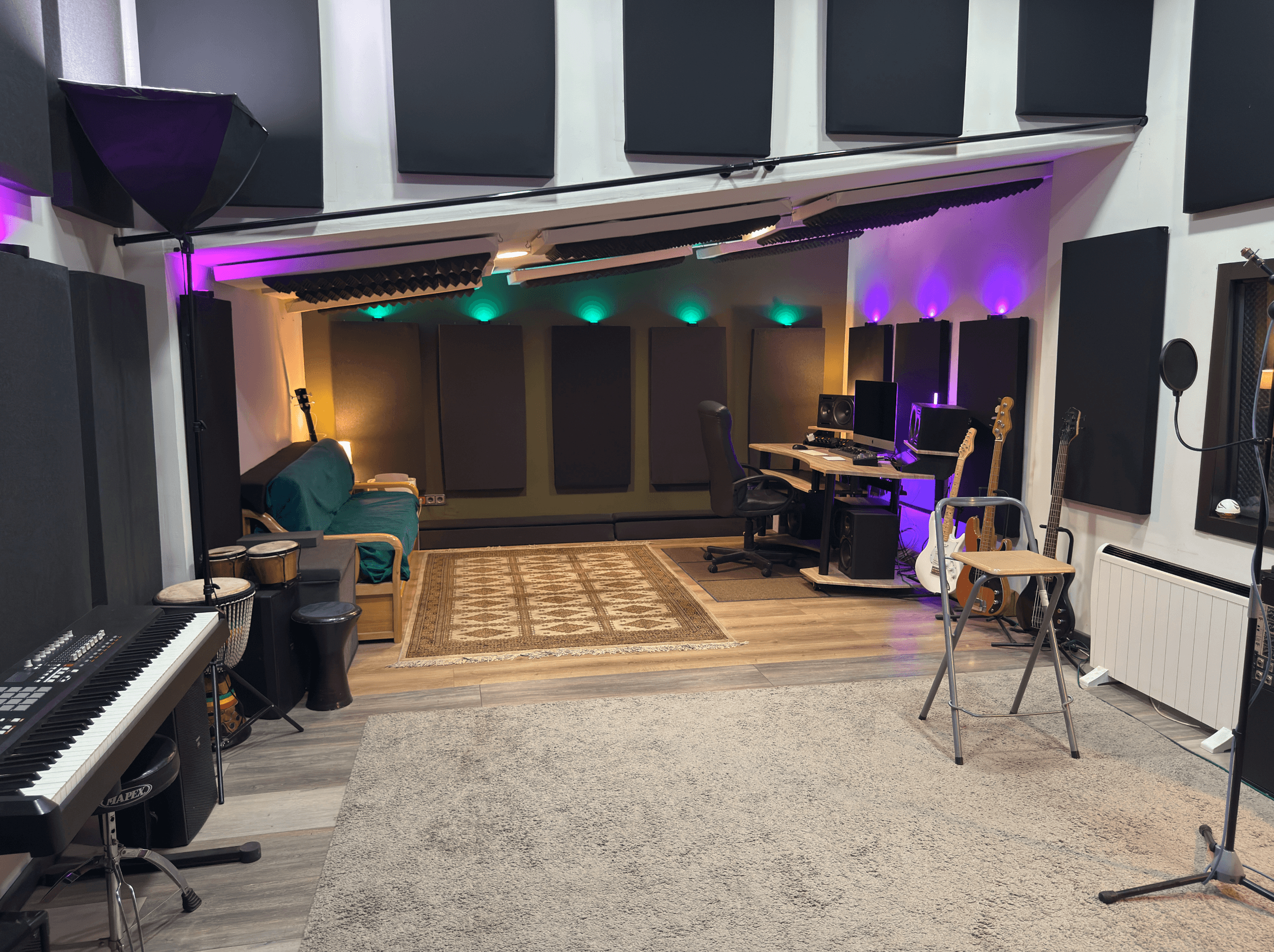 Consola de mezclas en Xatafi Studios