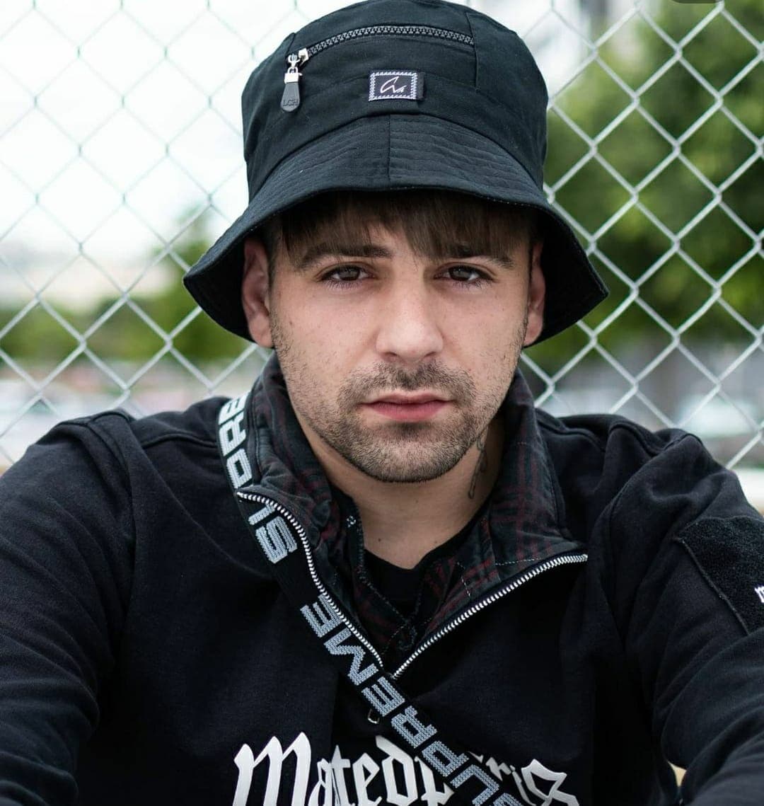 Foto de HÉCTOR SADBOY, artista de Xatafi Studios